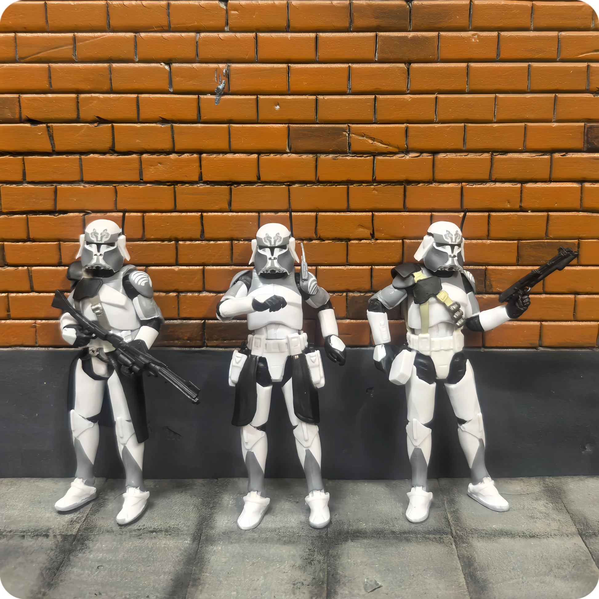 Wolfpack Vanguard Figure image 5
